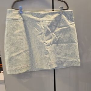 Crown & Ivy Green and Cream Patterned Skort